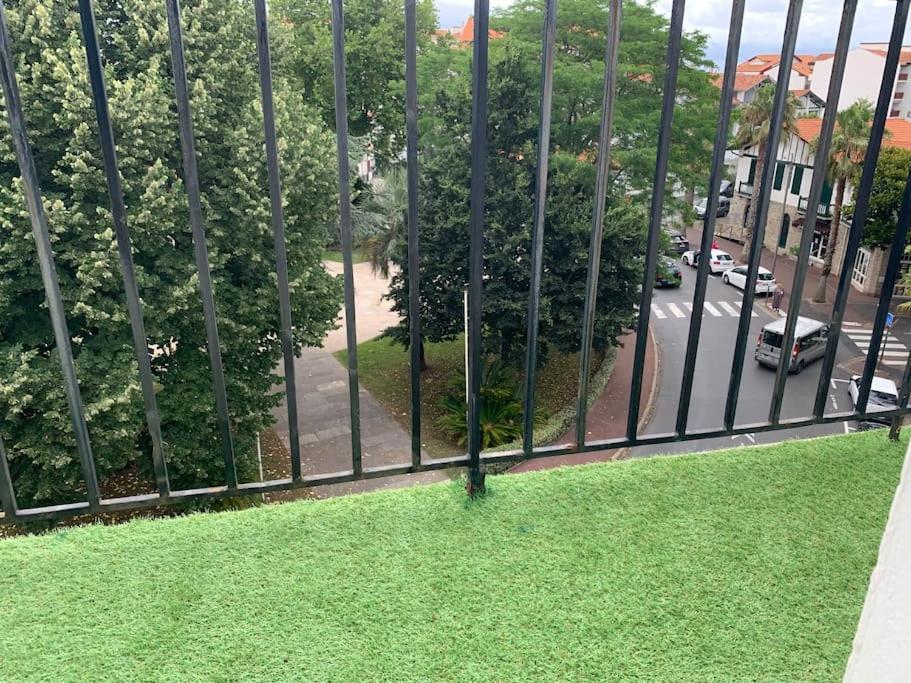Atico En Esquina A Rotonda Apartment Hendaye